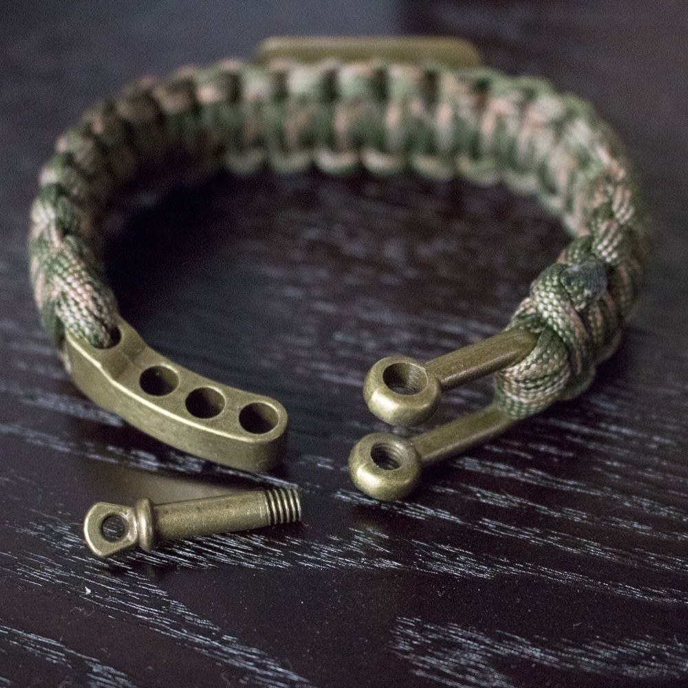 The Hero Company-Camo Paracord Bronze Flag Bracelet- Helps Pair Veterans With A Companion Dog- Faire - Image 7